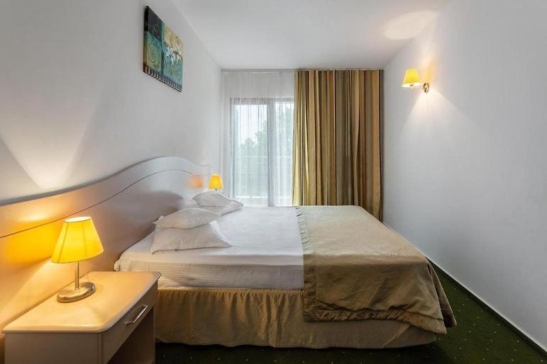 Bran Brad Bega By Steaua De Mare Hotel Eforie Nord Eksteriør billede